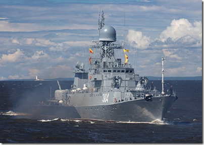 Противолодочный корабль Ленинградской ВМБ провёл артиллерийские стрельбы