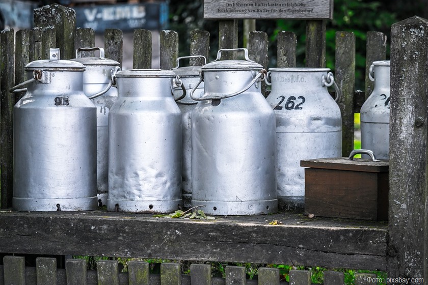 milk-cans-1659157_960_720