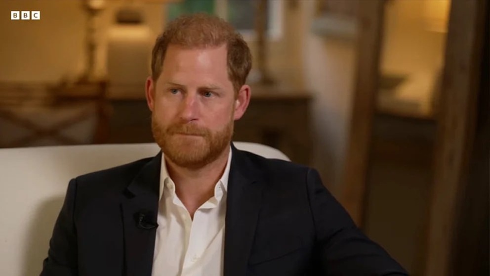 Принц Гарри предложил отцу помириться