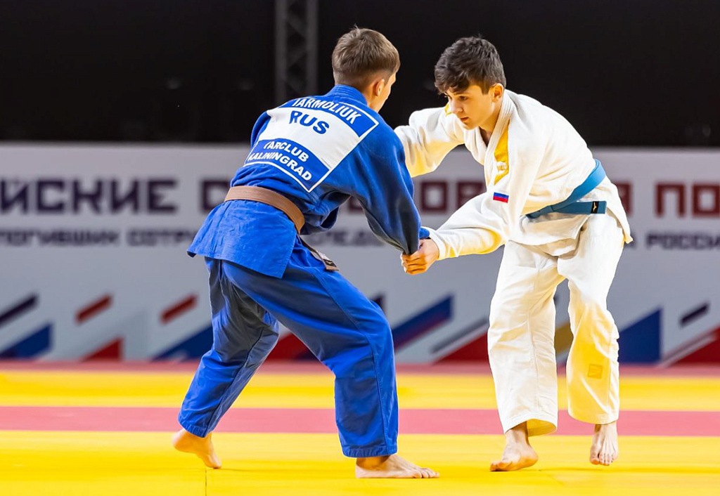 Калининград принял всероссийский турнир по дзюдо памяти героев СВО и сотрудников СКР