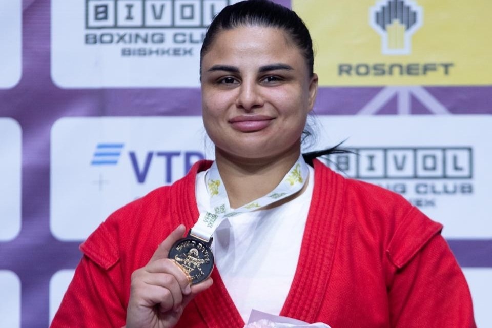 Анжела Гаспарян чемпионка мира по боевому самбо Анжела Гаспарян чемпионка мира по боевому самбо
