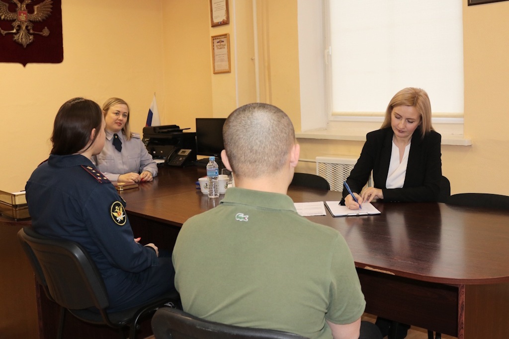 Детский омбудсмен провела беседы с подростками в СИЗО Детский омбудсмен провела беседы с подростками в СИЗО