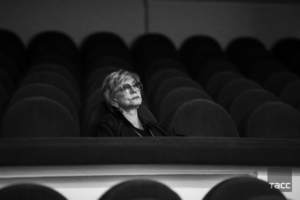 Скончалась народная артистка России Вера Алентова Скончалась народная артистка России Вера Алентова