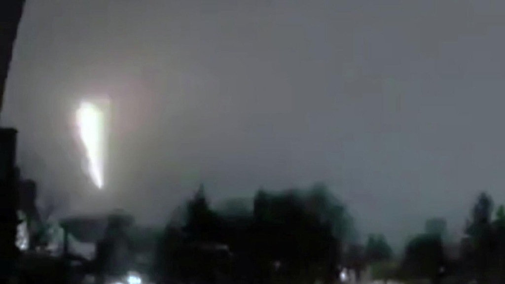 Россия заявила о нанесении удара новейшей ракетой &laquo;Орешник&raquo; по авиазаводу во Львове