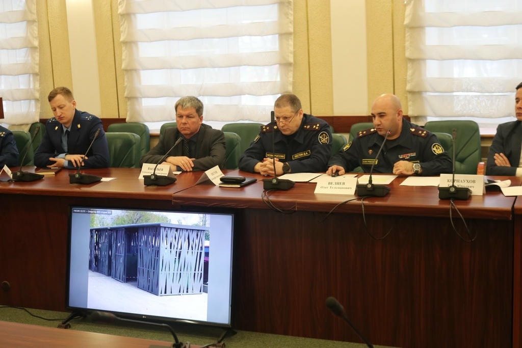 УФСИН предложило регионам производить контейнерные площадки для мусора