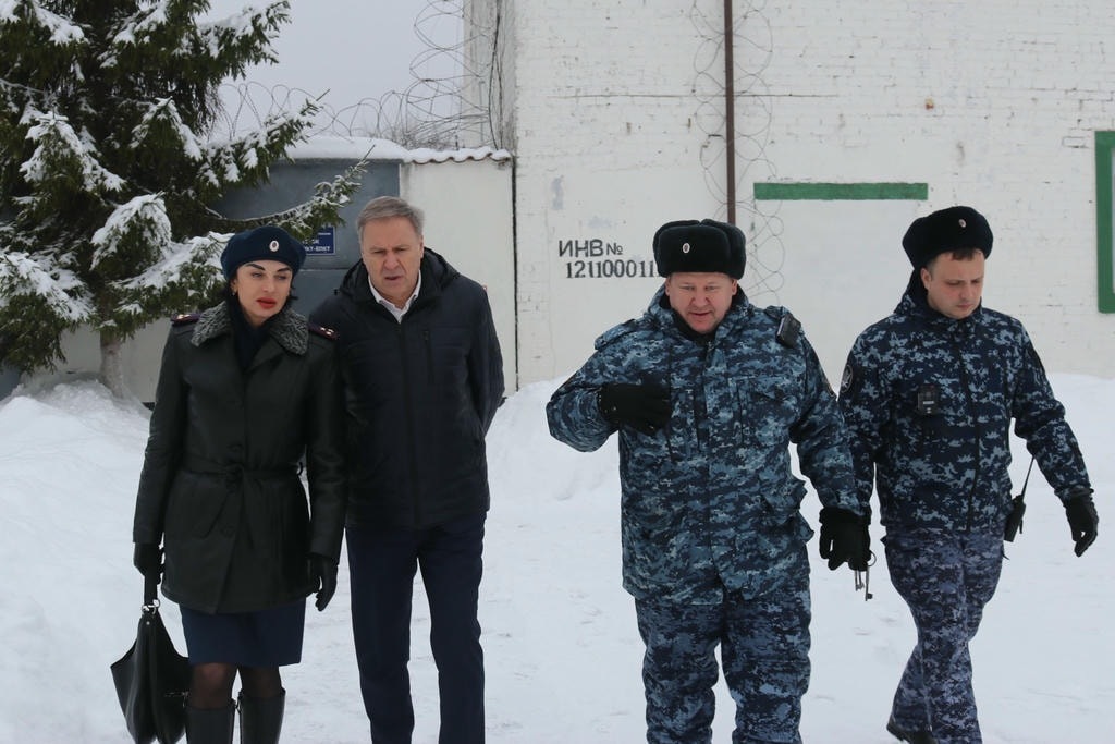 Омбудсмен Владимир Никитин посетил ИК-8 и проверил условия лечения осуждённых