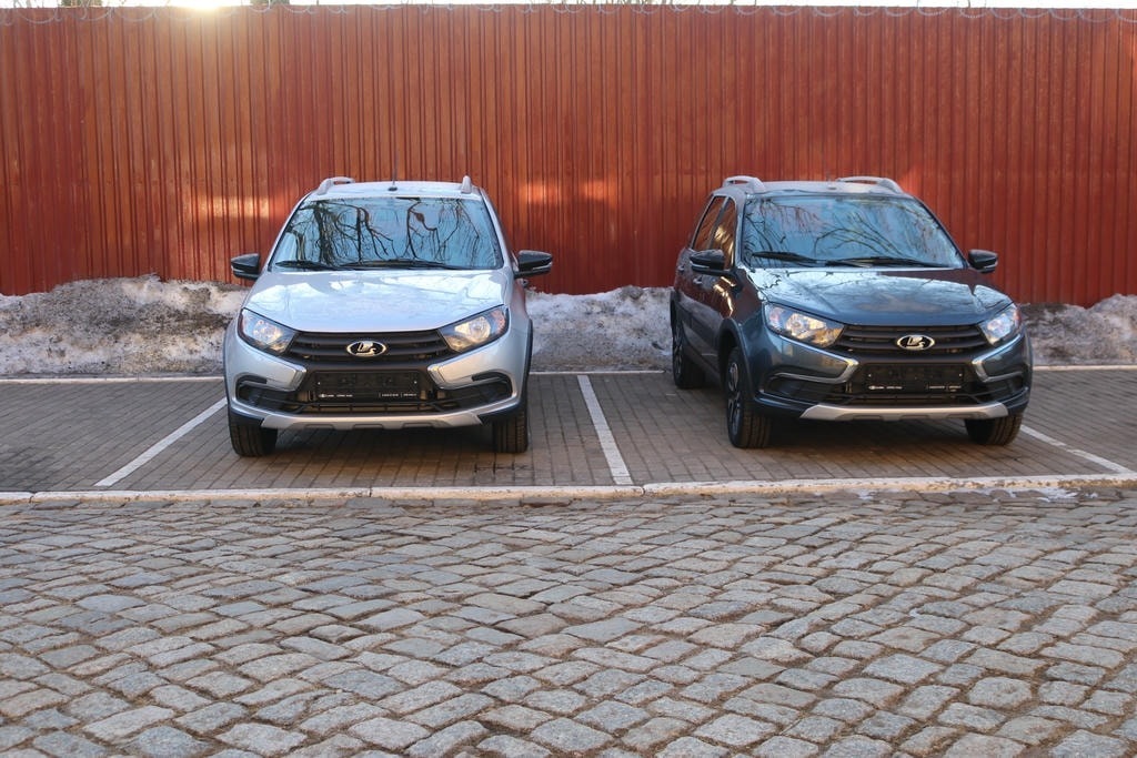 Первый замгубернатора передал УФСИН новые «Лады Гранты» для инспекции и обсудил труд осуждённых Первый замгубернатора передал УФСИН новые «Лады Гранты» для инспекции и обсудил труд осуждённых