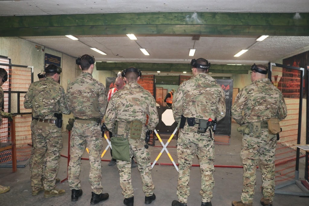 Спецназ силовых ведомств Калининграда выявил лучших стрелков на турнире в честь 35-летия СОБР &laquo;Бастион&raquo;