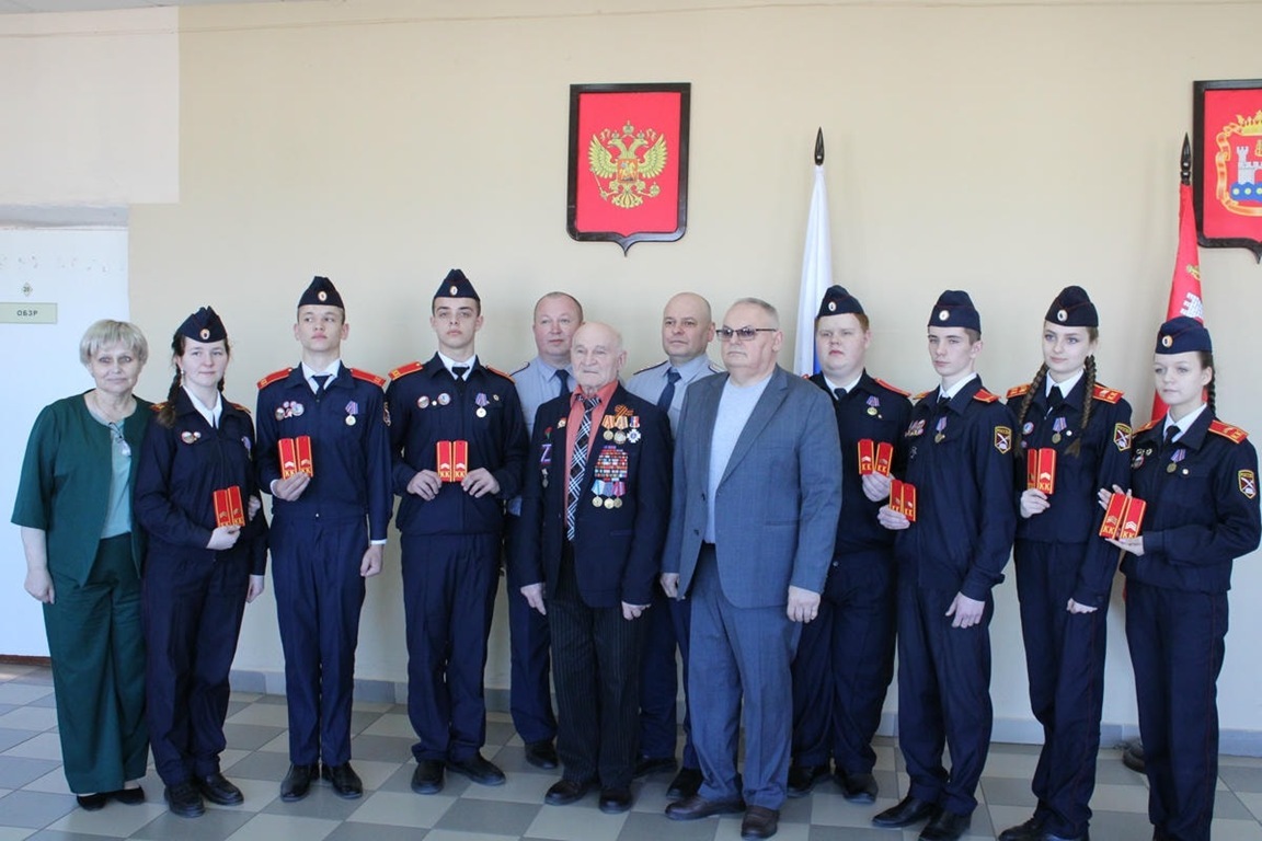 Школьники в Свободном получили сержантские погоны