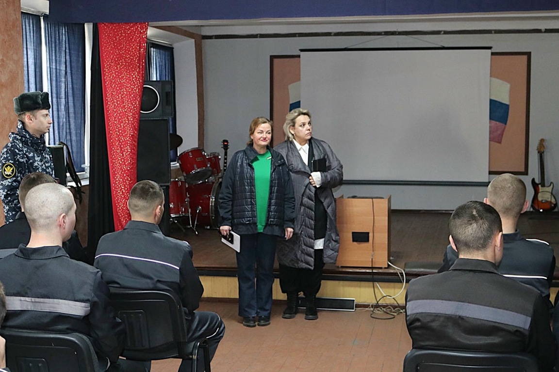 В ИК-8 клинический психолог помогла осужденным проработать травмы через арт-терапию